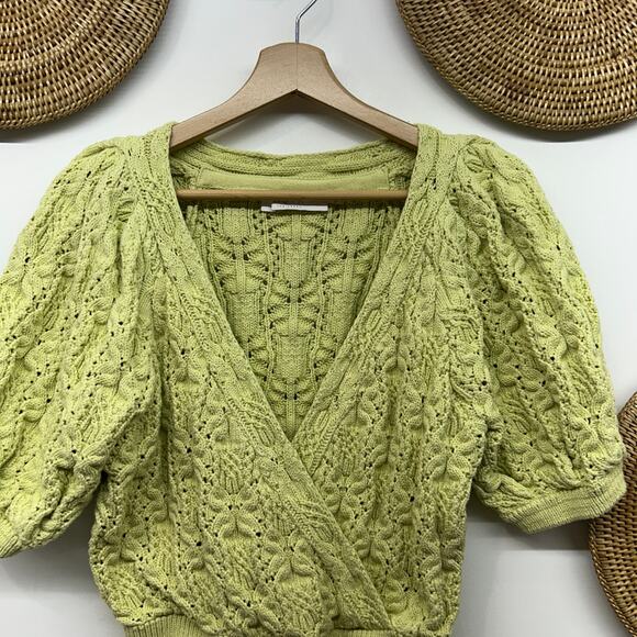 ASTR Puff Sleeve Cropped Sweater Medium Knit V-Neck Feminine Lime Green V-Neck - Picture 4 of 7